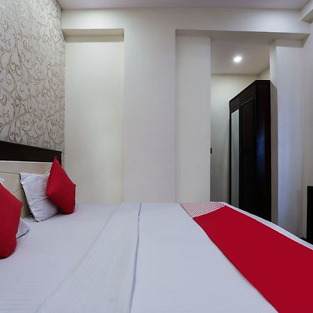 Oyo 16539 Grand Sandarshini Inn Hyderabad Exterior photo